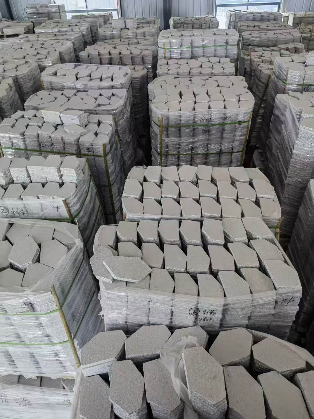 徐州芝麻白石材冰裂纹，碎拼。