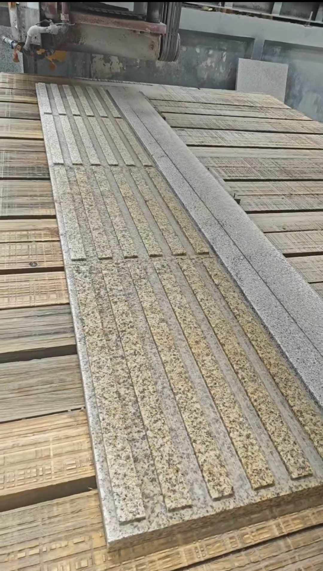 徐州黄金麻盲道石 盲条